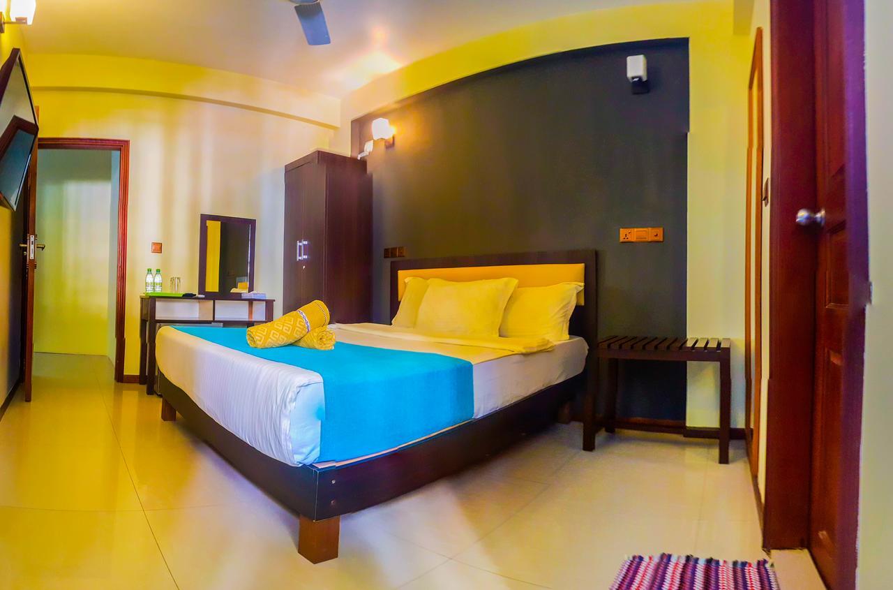 Seasunbeach Hotel Maldives Hulhumalé Extérieur photo
