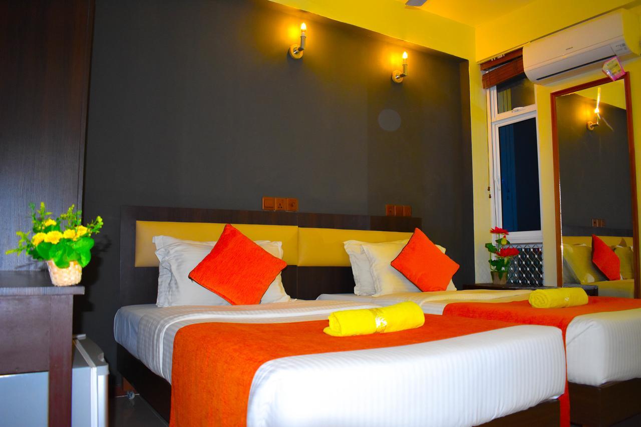 Seasunbeach Hotel Maldives Hulhumalé Extérieur photo