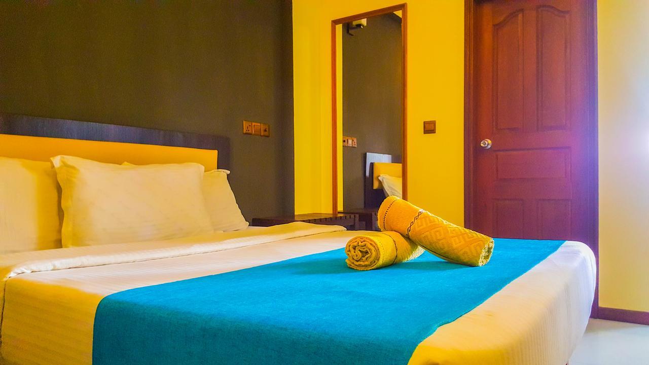 Seasunbeach Hotel Maldives Hulhumalé Extérieur photo