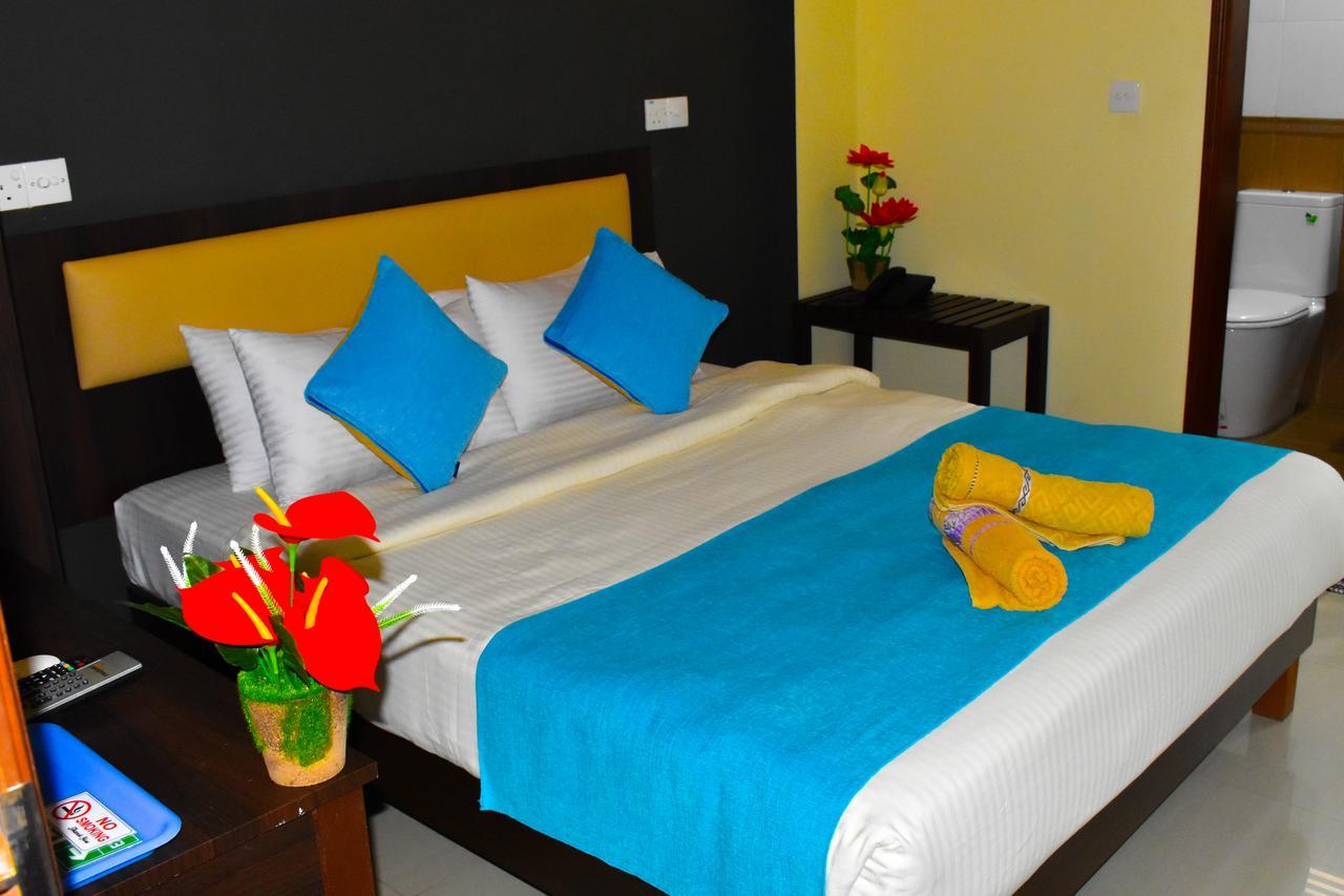 Seasunbeach Hotel Maldives Hulhumalé Extérieur photo